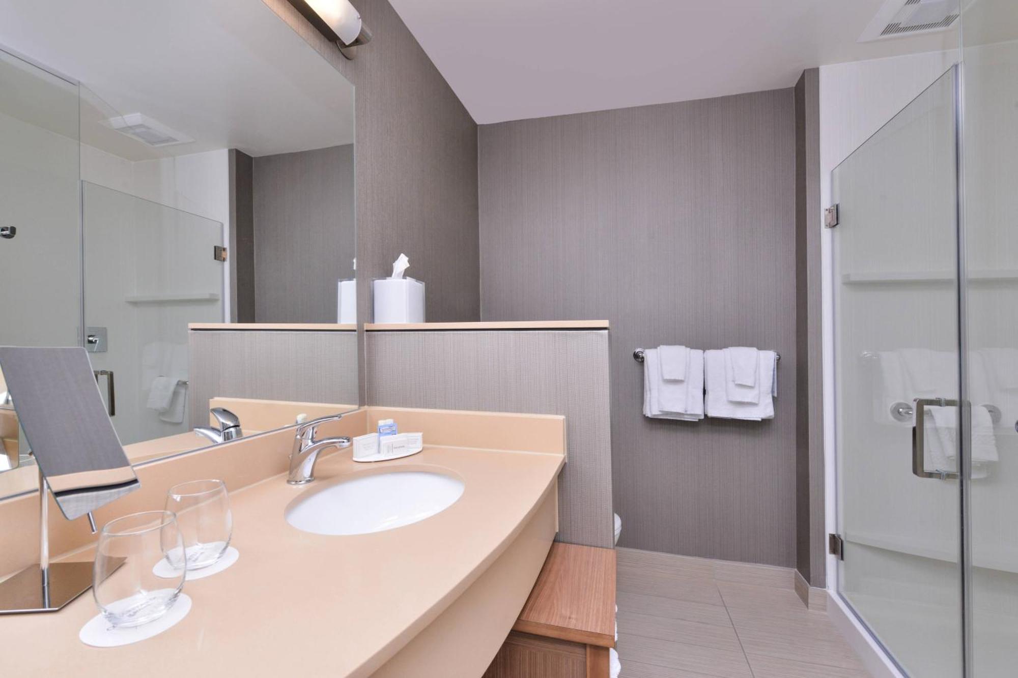 Courtyard By Marriott Columbus Ґров-Сіті Екстер'єр фото