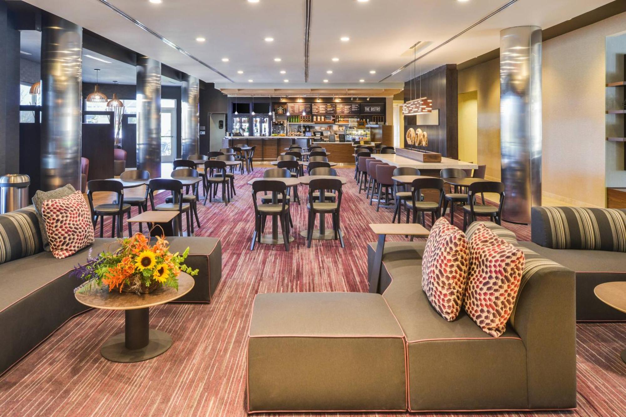 Courtyard By Marriott Columbus Ґров-Сіті Екстер'єр фото