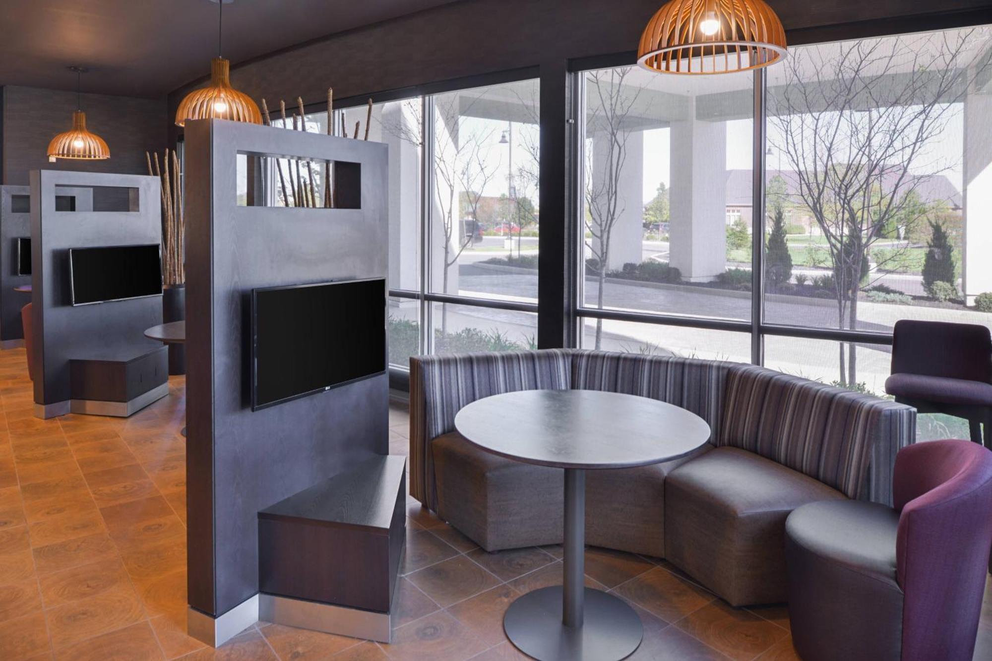 Courtyard By Marriott Columbus Ґров-Сіті Екстер'єр фото