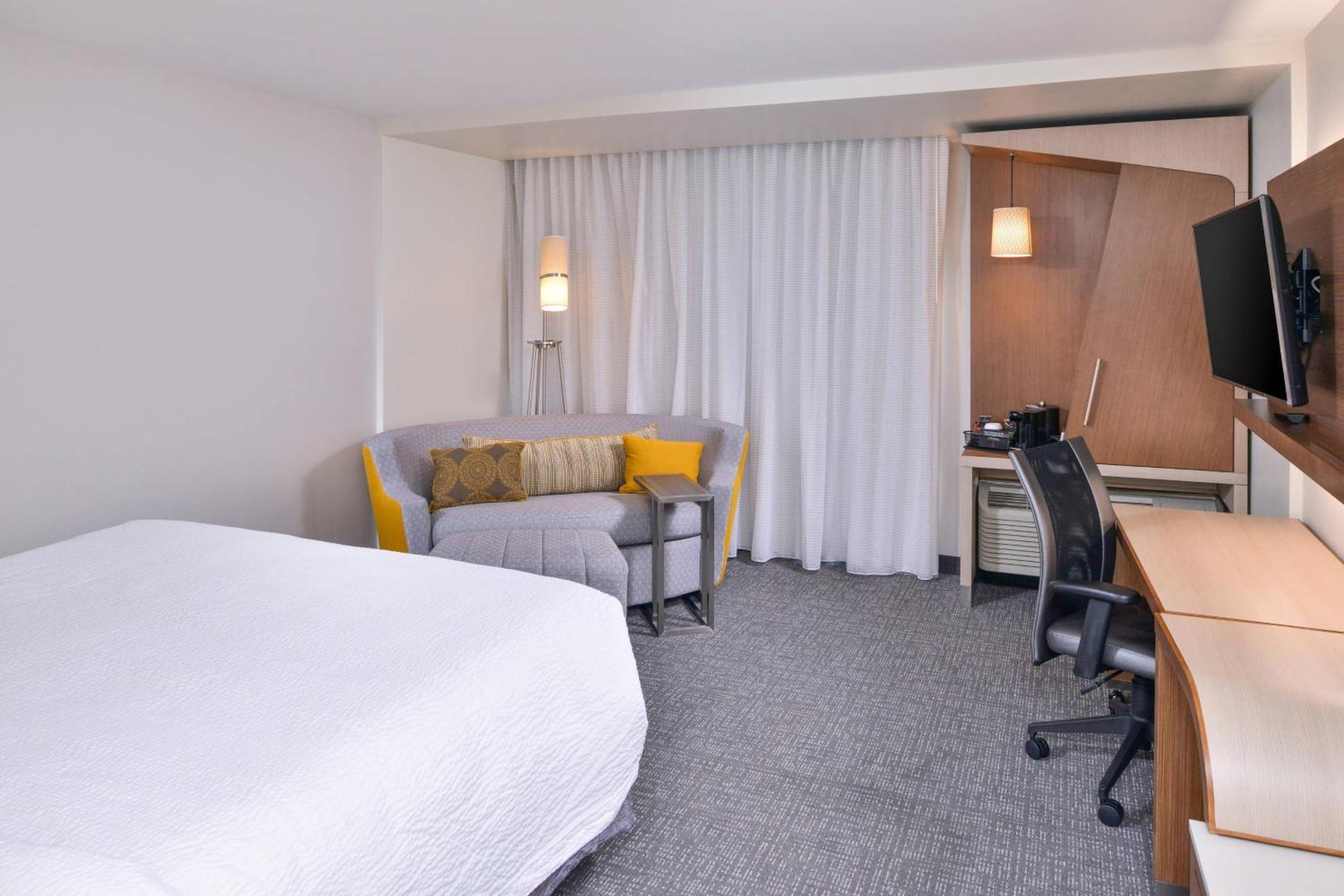 Courtyard By Marriott Columbus Ґров-Сіті Екстер'єр фото